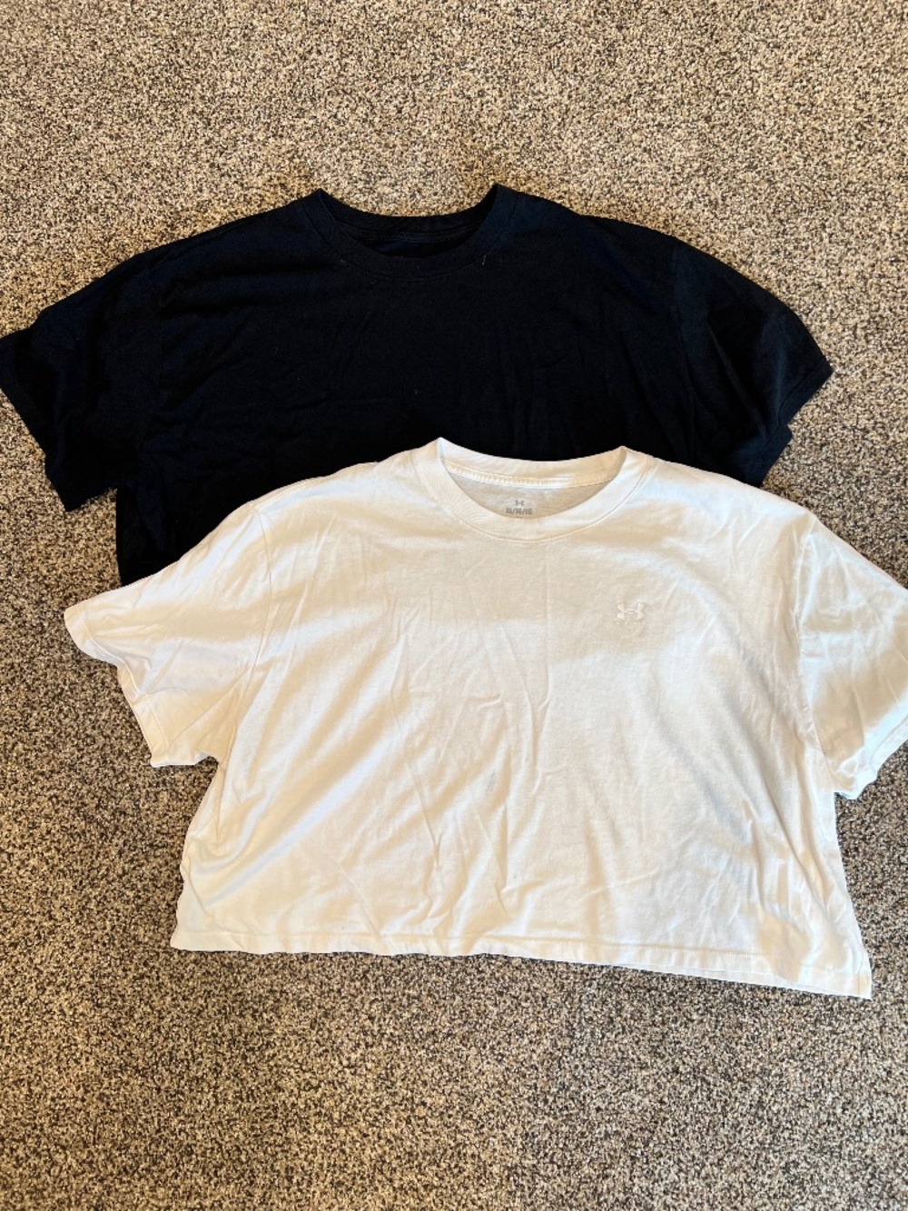 UNDER ARMOUR Crop Top Bundle XL
